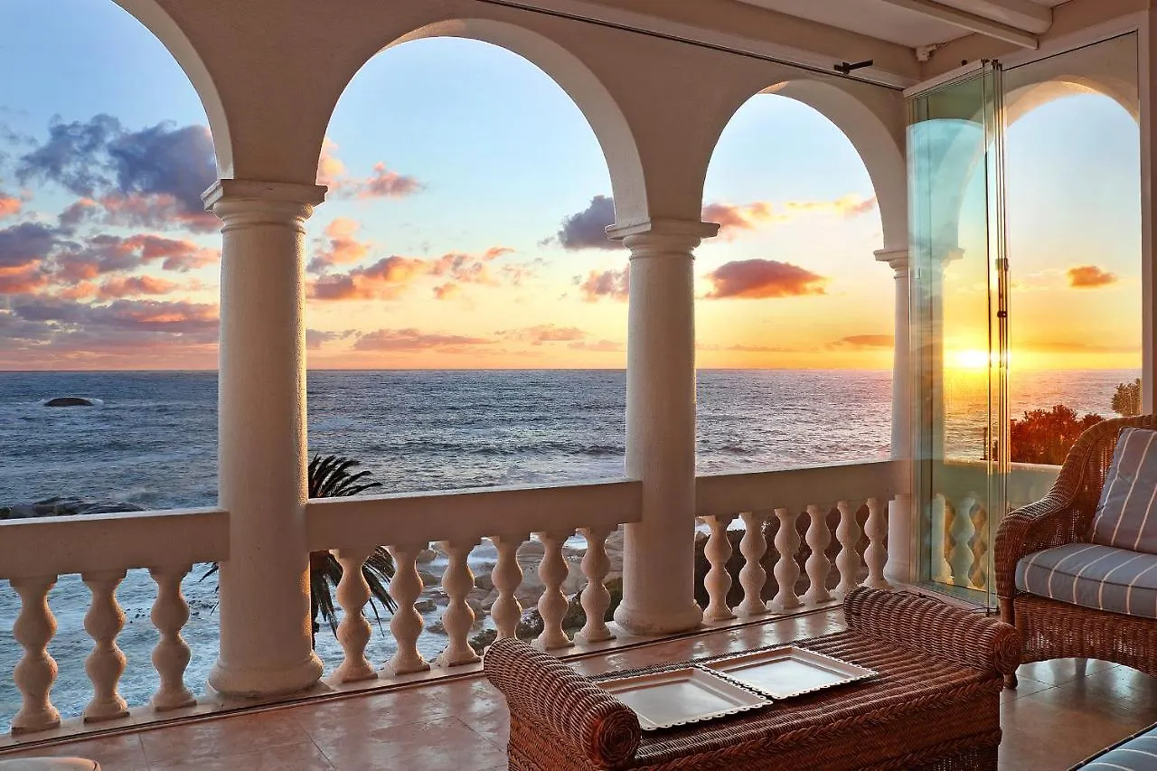 Bingley Place Camps Bay Villa